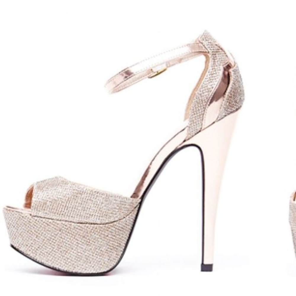 2b Bebe near new rose gold platform stiletto 8